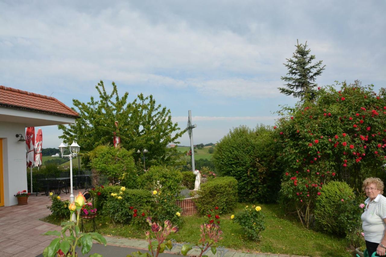 Pension Restaurant Rosenberg Jennersdorf Exterior foto